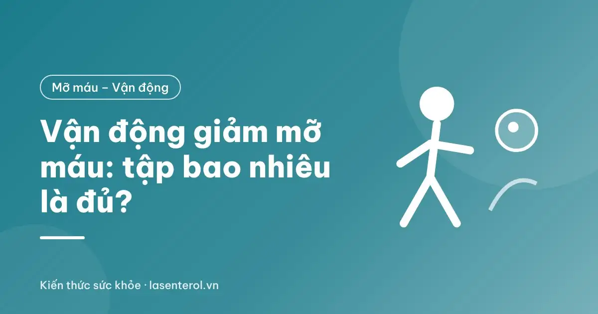 Người trung niên đi bộ nhanh ngoài công viên buổi sáng để cải thiện mỡ máu